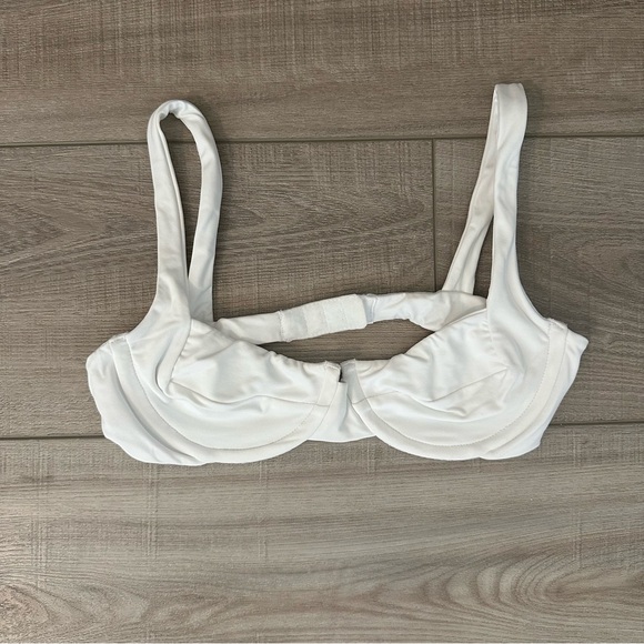 Indah Midori Underwire Bikini Swim Top in White XS - Picture 3 of 6